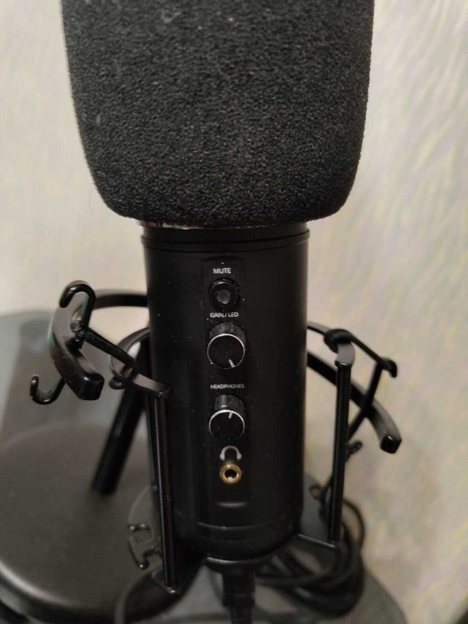 Микрофон Trust GXT 256 Exxo Streaming Microphone