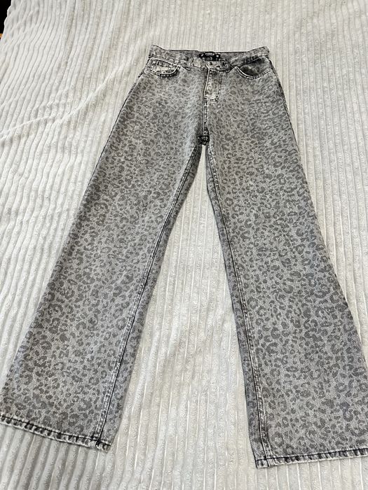 Продам джинси-леопарди