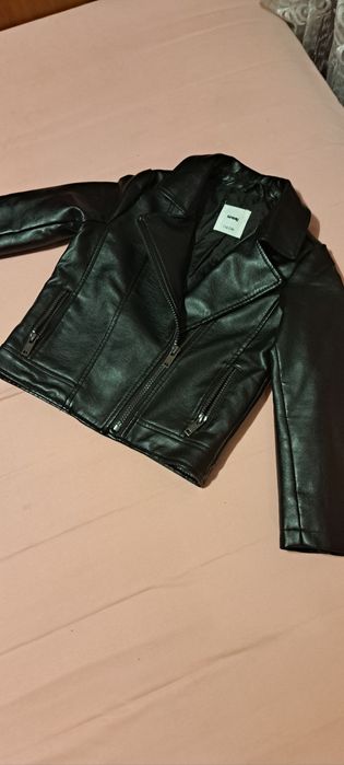 Курточка шкірянка