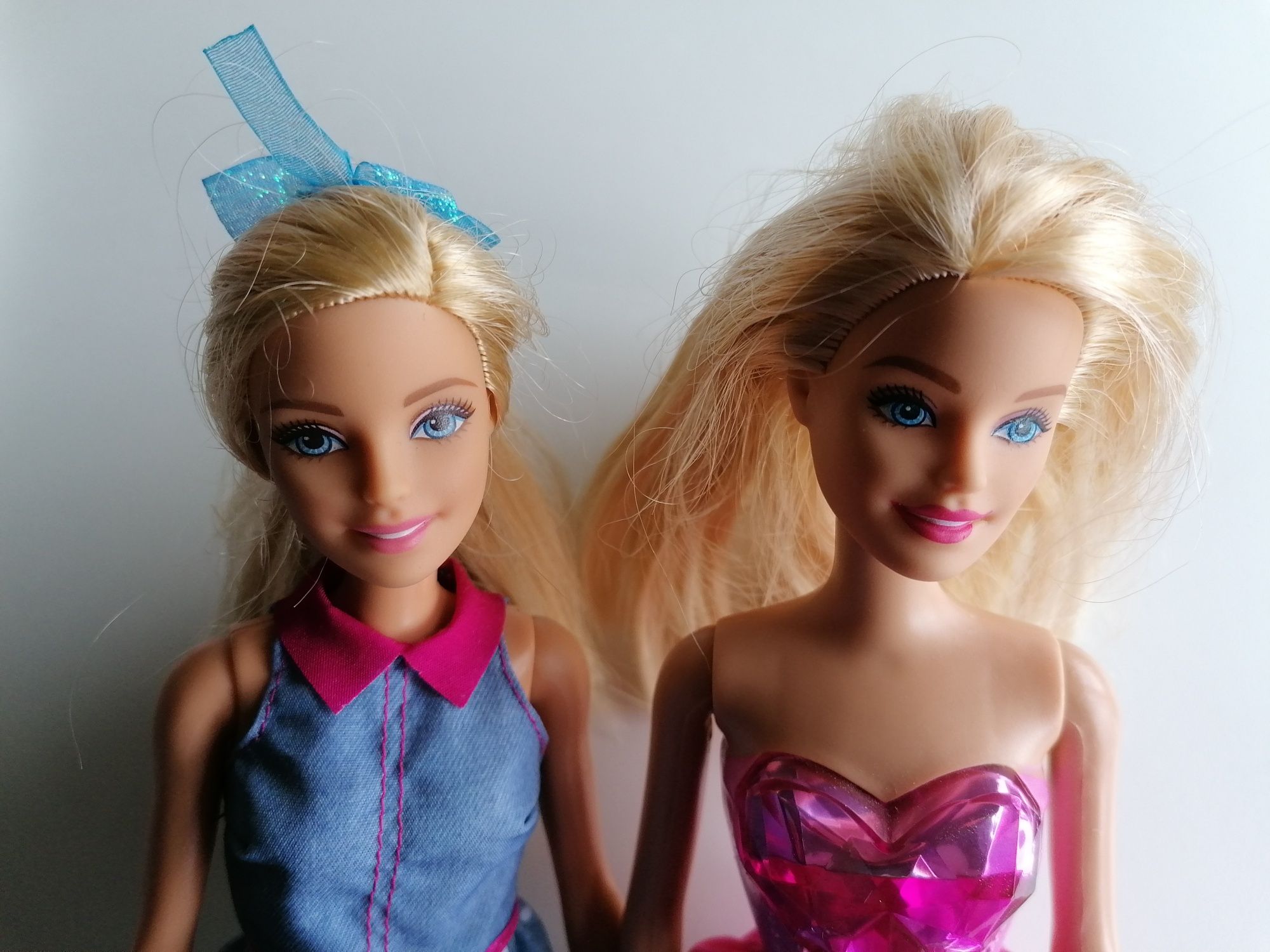 2 bonecas Barbie