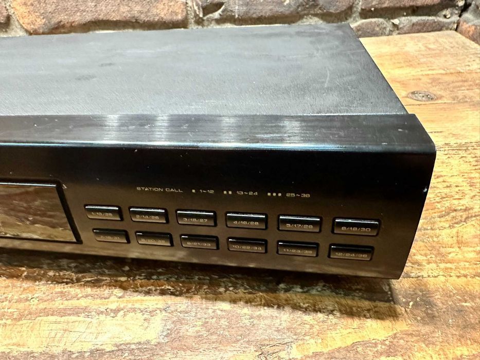 Tuner Radiowy Pioneer F-104