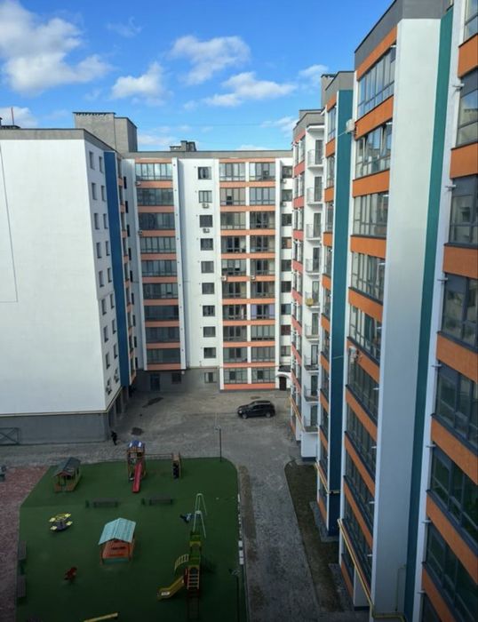 Продам 1 км квартира Жк Мрія 50 кв м Власник