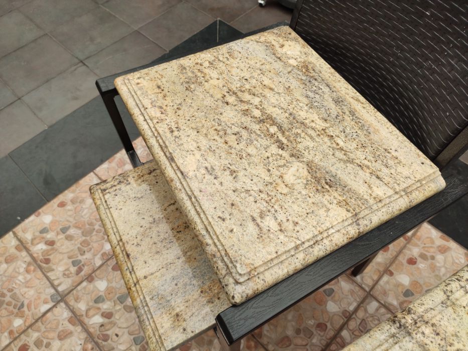 Mármores Cómoda 1.10mt e 2 cabeceiras 49cm- impecável