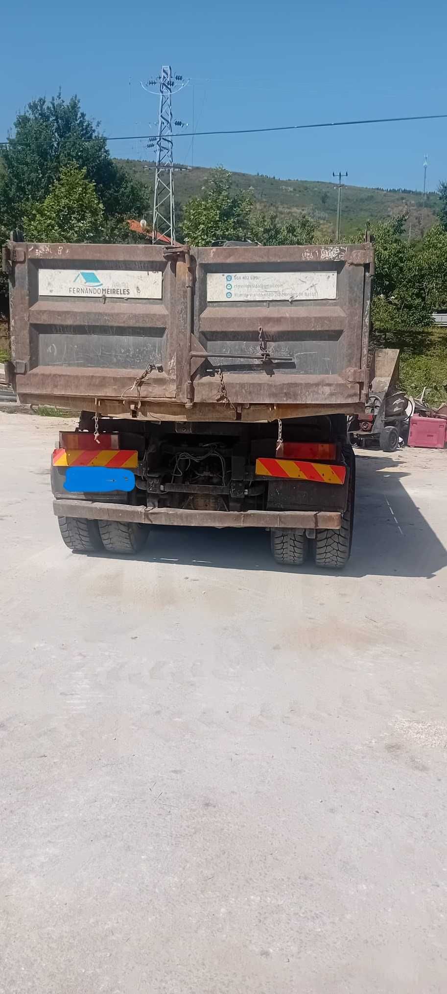 Vende-se SCANIA 420 com Grua
