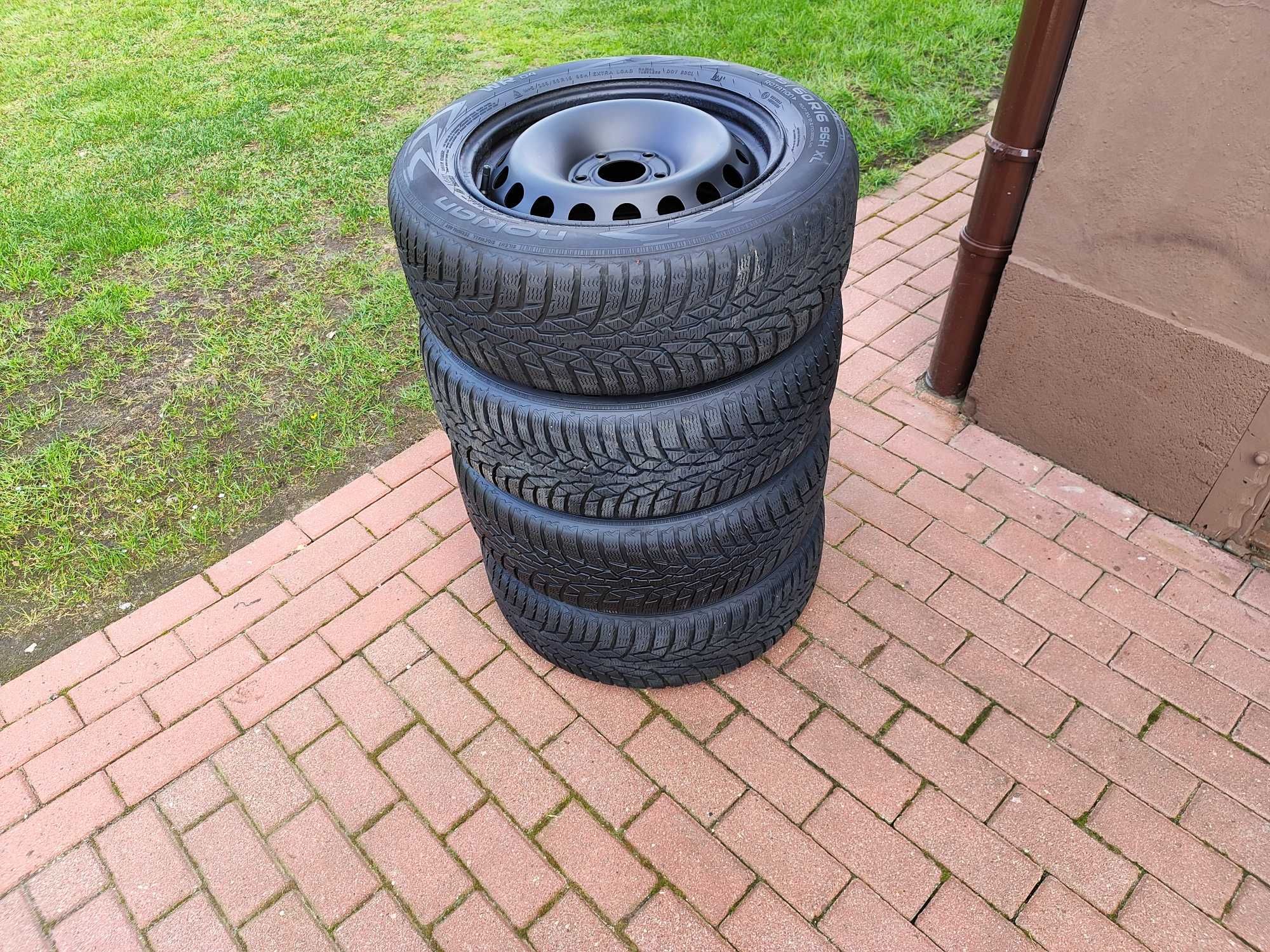 Opony zimowe Nokian 205/65 r 16 rok produkcji 2020