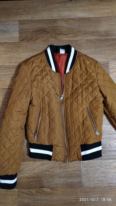 Бомбер женский,размер 44-46