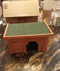Drewniany domek dla małego gryzonia, chomik, królik, świnka