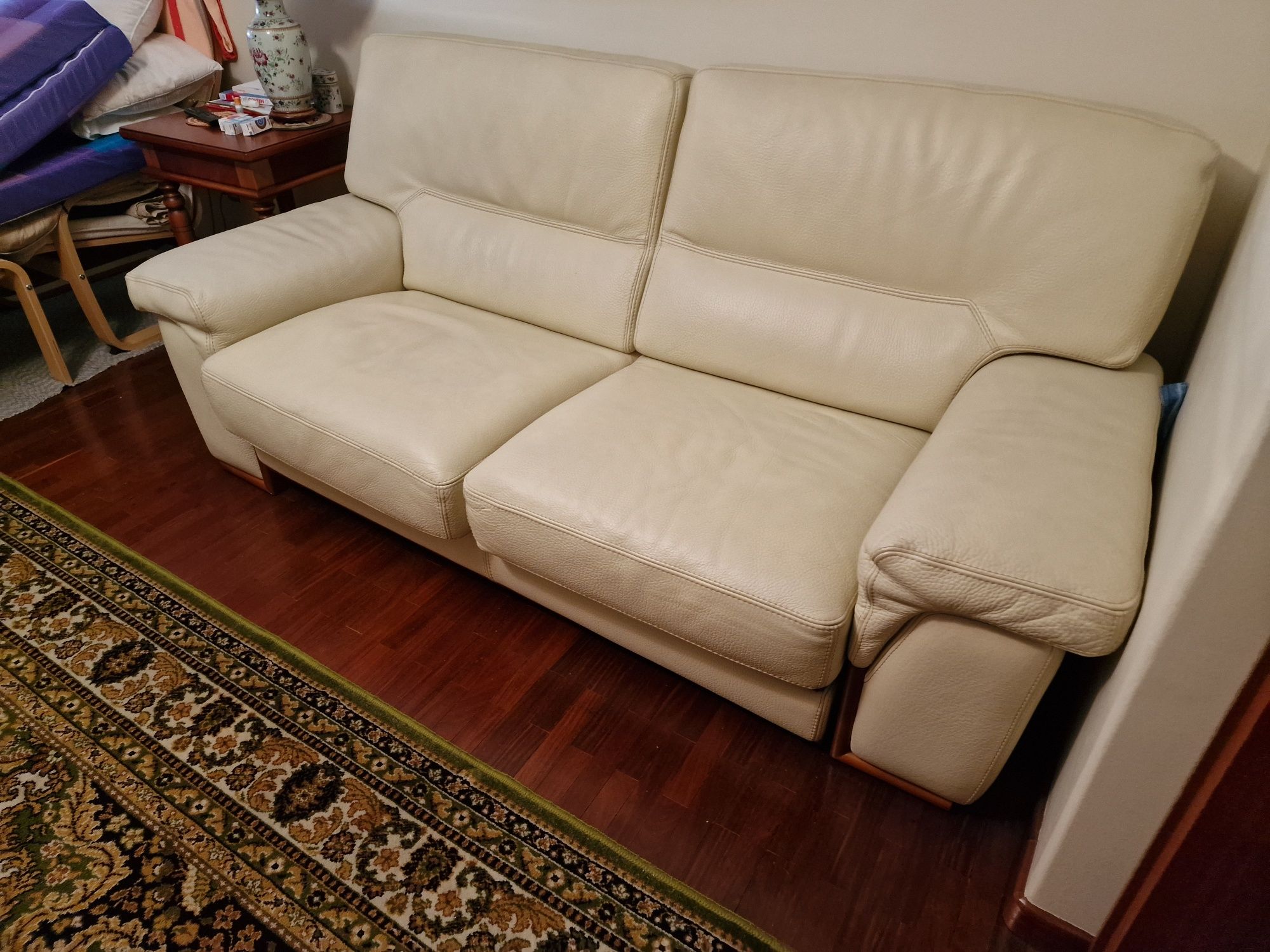 Conjunto de Sofás 2 + 1