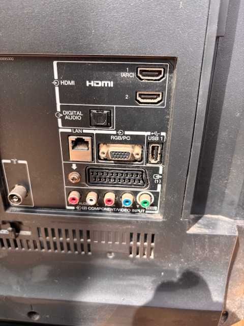 Toshiba 32RL939 to telewizor LED