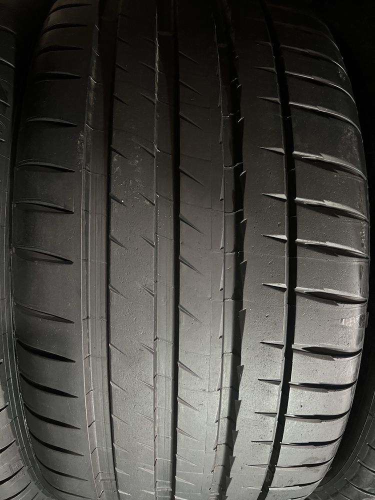 285/35/19+255/40/19 R19 Michelin Pilot Sport 4S 4шт