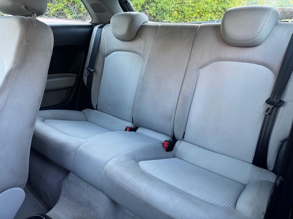AUDI  A1   1.6 TDi  DIESEL  ANO 2010   AR CONDICIONADO