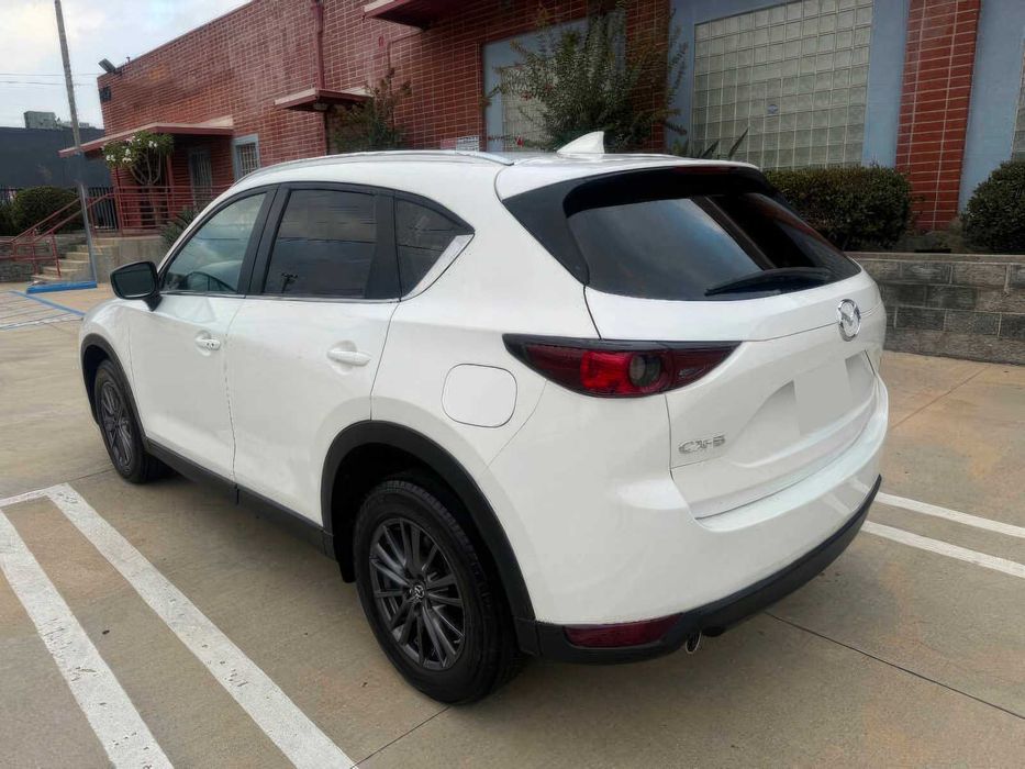 Mazda CX-5 Touring      2020