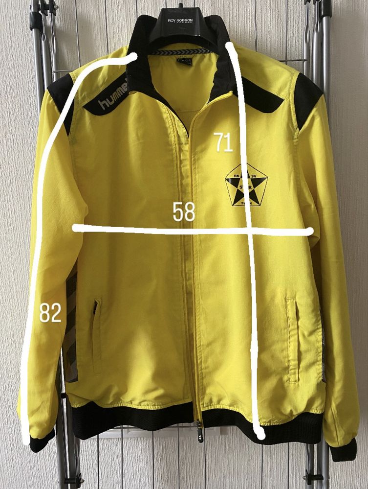 Вітровкаа Hummel