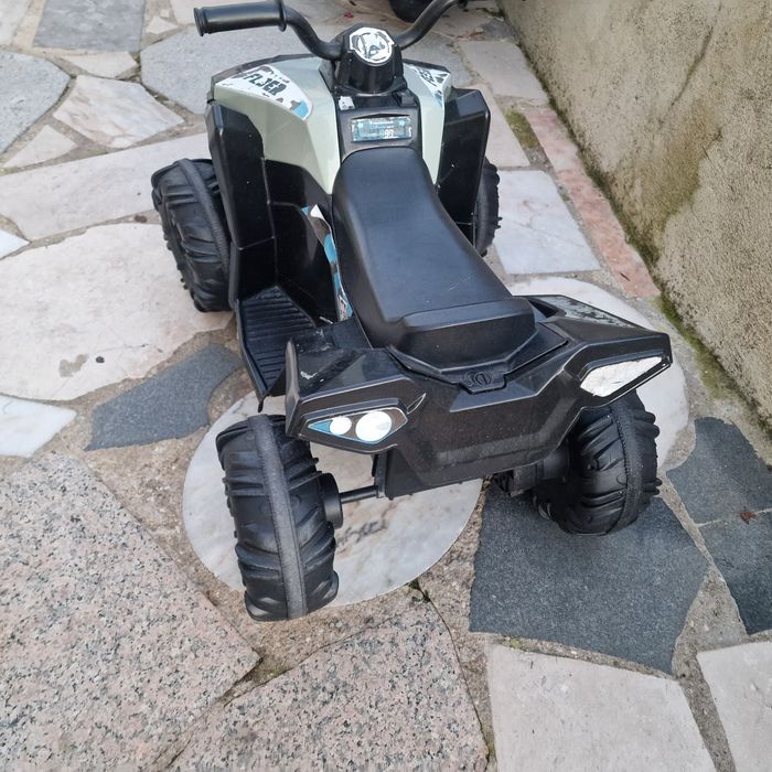 Quadriciclo eletrico 50€