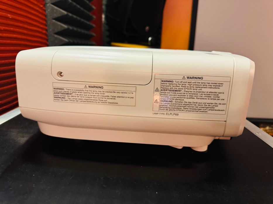 Projektor EPSON EW-TW7200