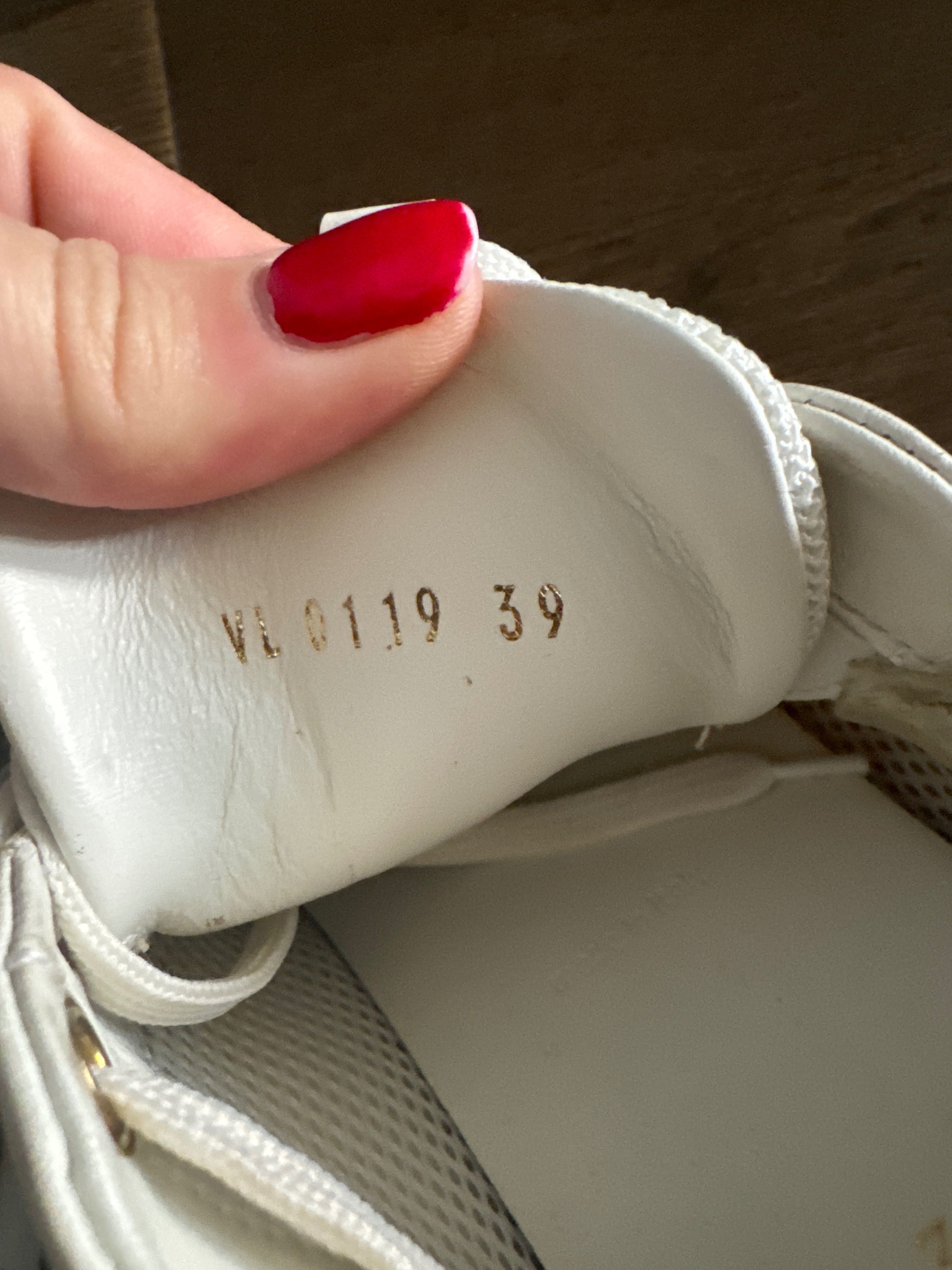 Кросівки Louise Vuitton оригінал 39 з чеком