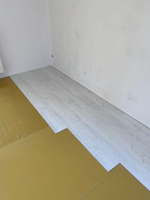 Panel winylowy struktura biały