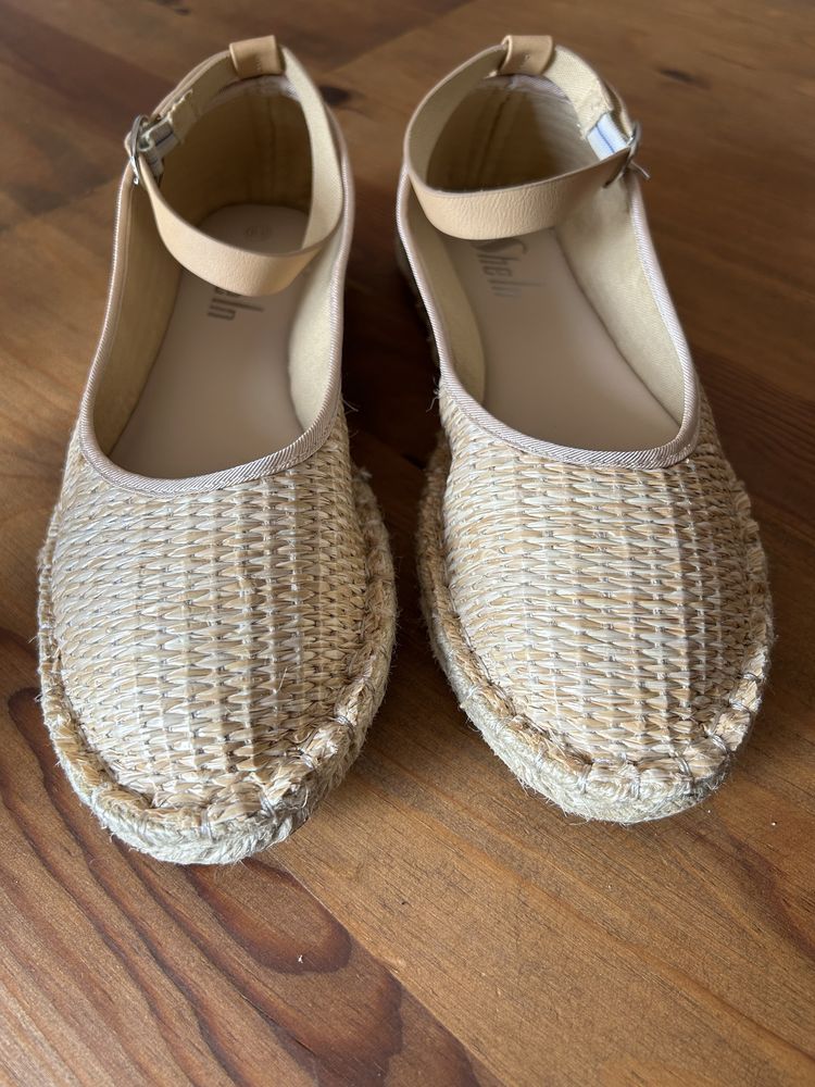 Sapatos Alpercatas Shein