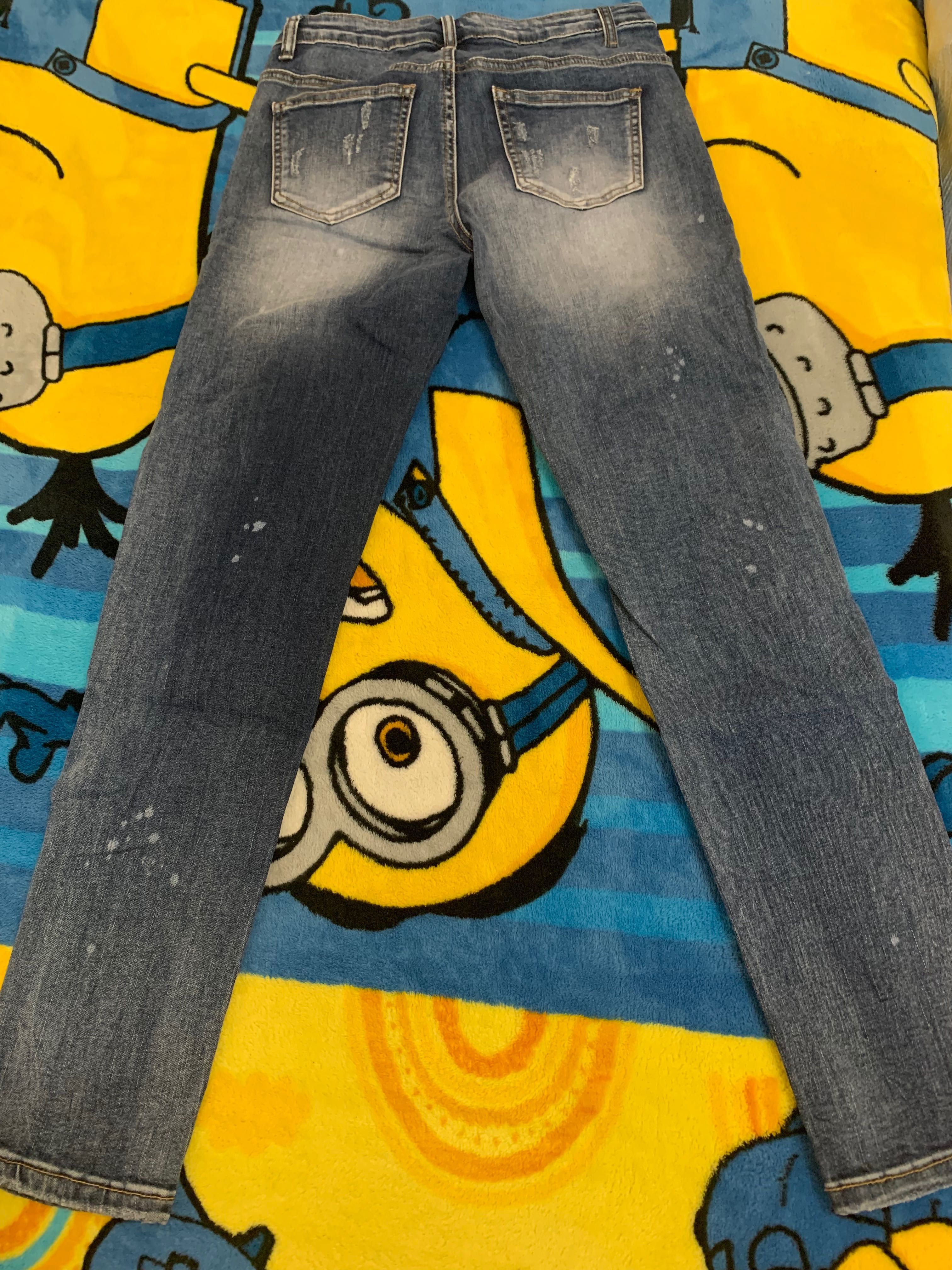 Детские джинсы, Италия