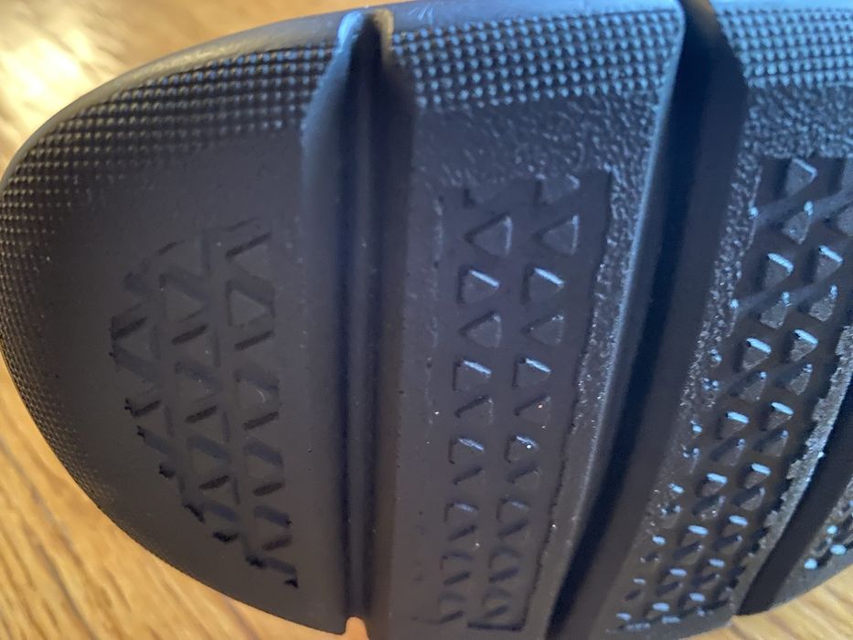 Босоніжки для чоловіка