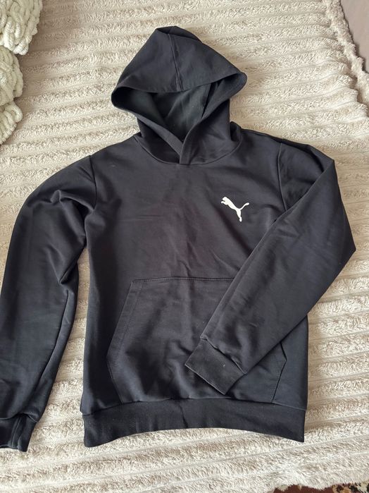 Чорна спортивна чоловіча кофта