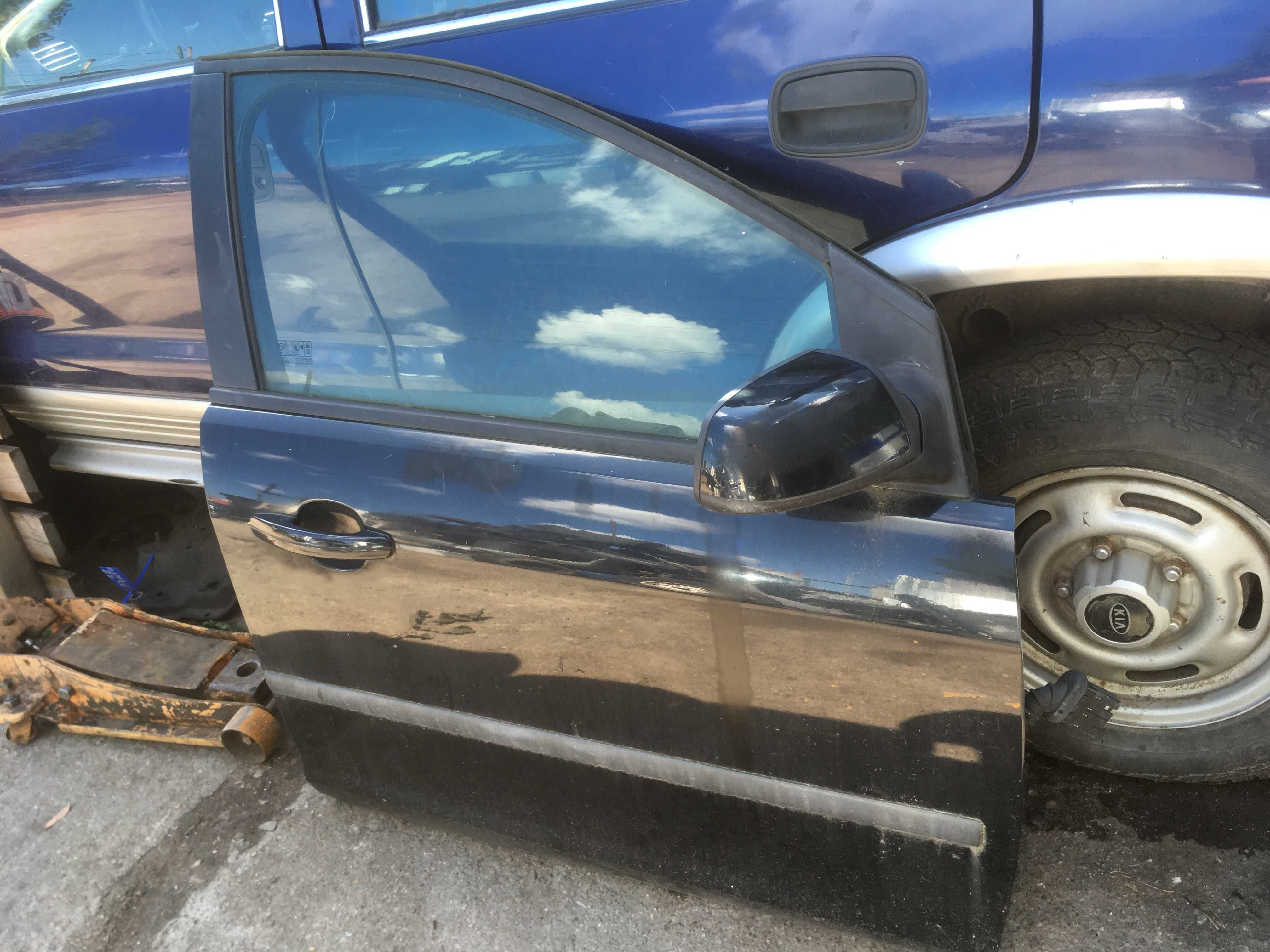 ford focus MK2 wersja 5D  drzwi przód tył czarne F3