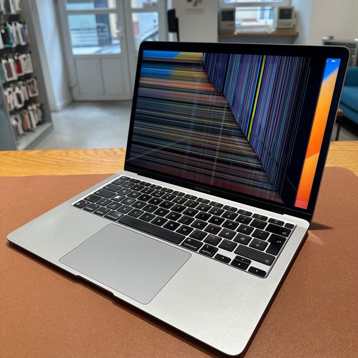 Naprawa Apple iPhone Macbook iPad Watch Certyfikowany Serwis  Kielce