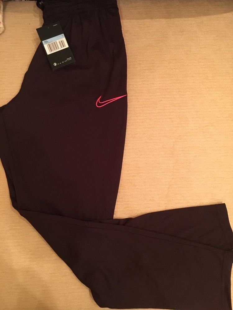 Брюки штаны спортивные зауженные Nike