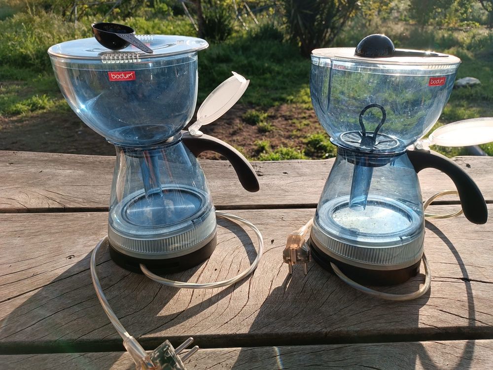 2 Cafeteiras Bodum Santos electric 99€ as duas