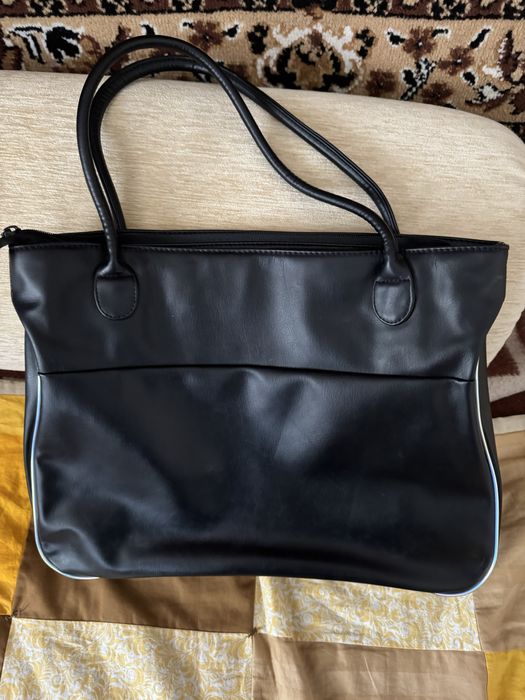 PUMA женская чорная