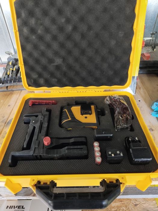 Wielozadaniowy Laser krzyżowy CL3D