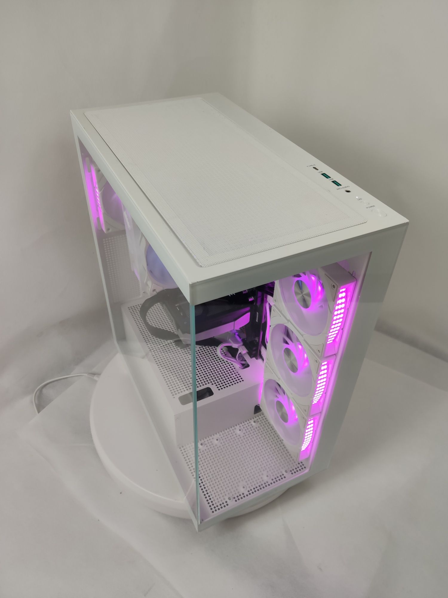 Komputer Gamingowy Ryzen 7 5700x3d, RTX 5060 Ti, 32 GB RAM,SSD