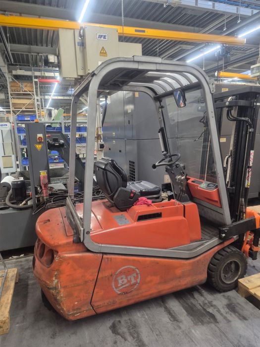 Wózek widłowy elektryczny BT C3E200, triplex, 2 t 2008 r