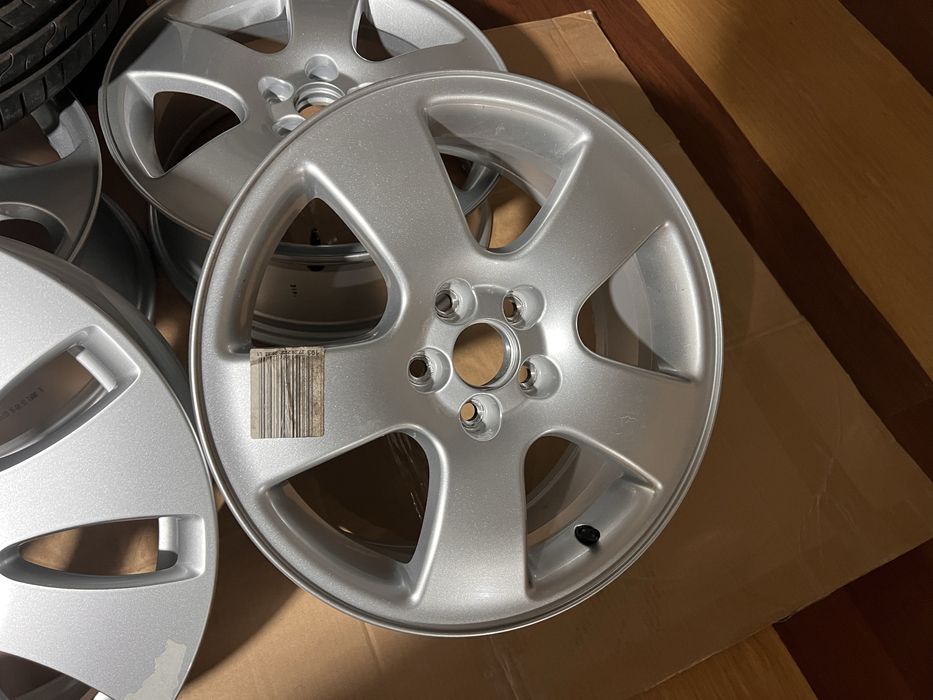 Диск 1шт Audi R16 7X16 5X112 ET42 5 112