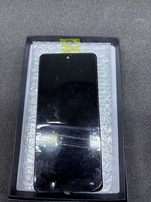 Екран смартфона Redmi Note 14 Pro