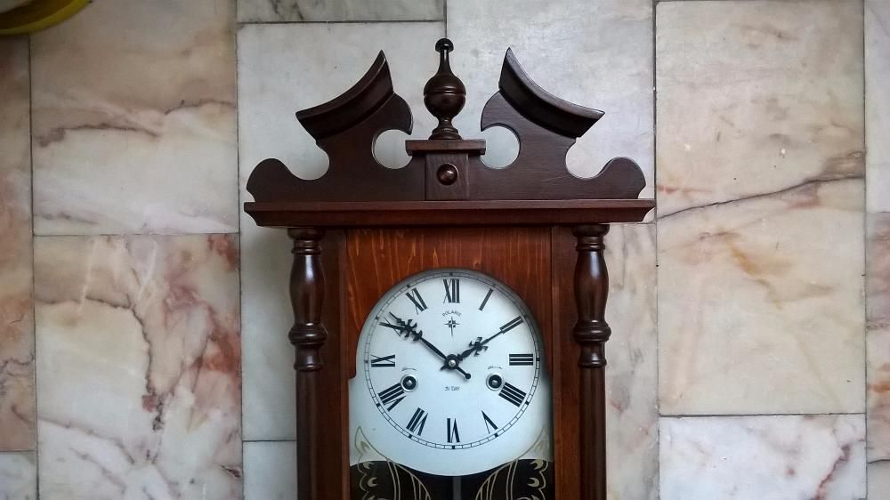 Relógio de Parede marca Solaris 31 Day. Apenas 110 €. Lindo