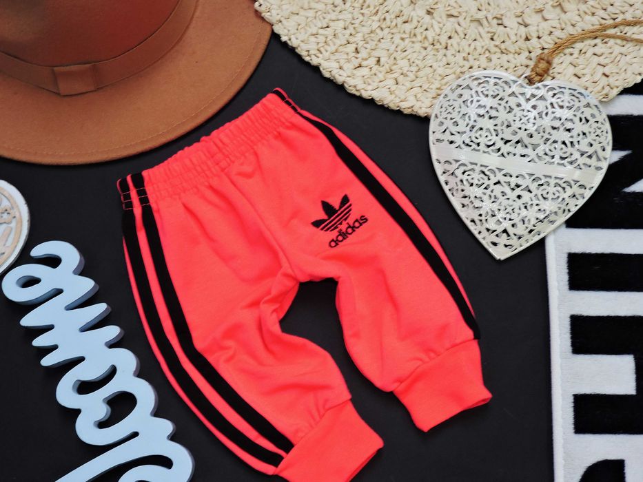 Adidas - spodnie dresy joggersy r 56/62