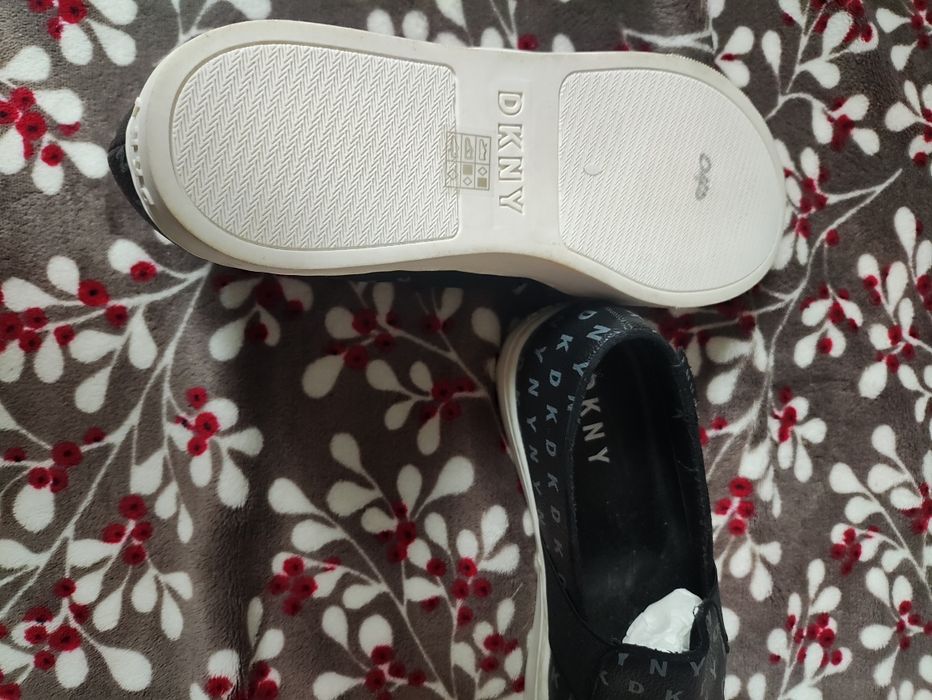 Nowe, oryginalne buty DKNY
