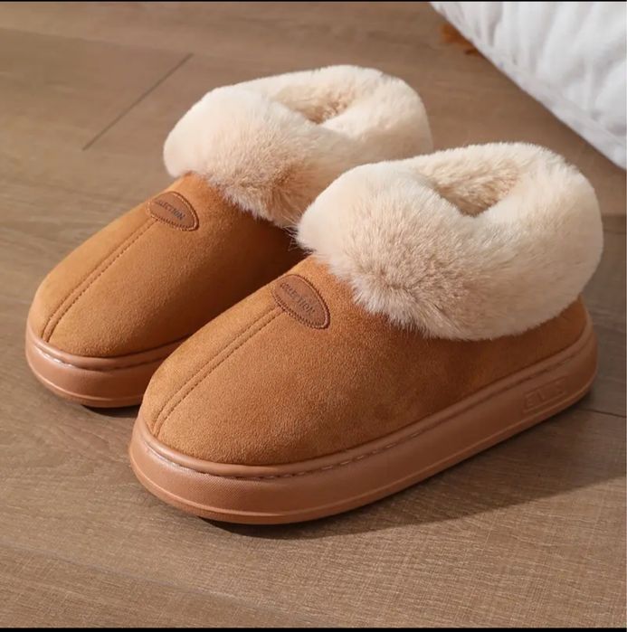 Взуття у стилі відомого бренду. Тепленькі стильні. Розмір 38 маломіря