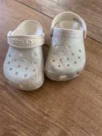 Crocs chodaki na basen