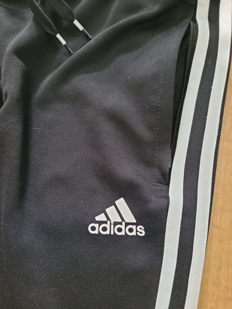Spodnie dresowe Adidas climacool rozmiar 152