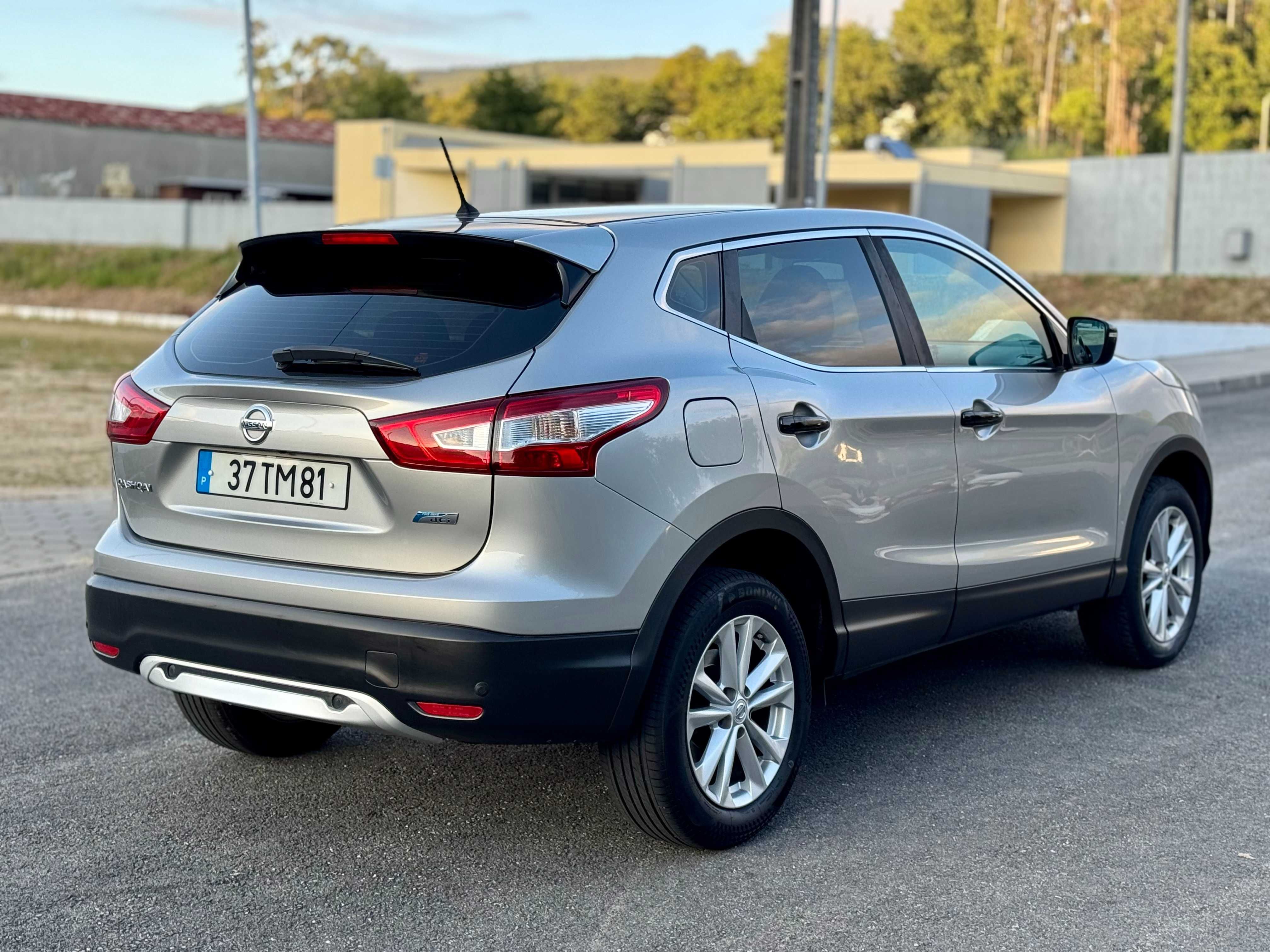 Nissan Qashqai 1.6Dci N-Connecta - Trato de Financiamento