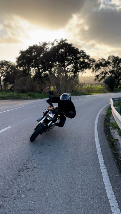 Honda CB125R 2019 (preço negociável)