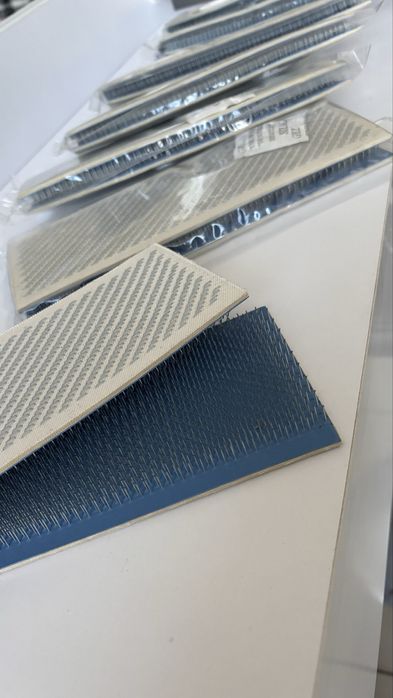 Карда для капсулювання та нарощування волосся