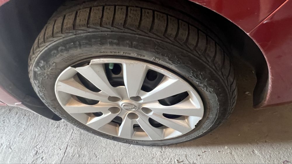 Продам Nissan leaf