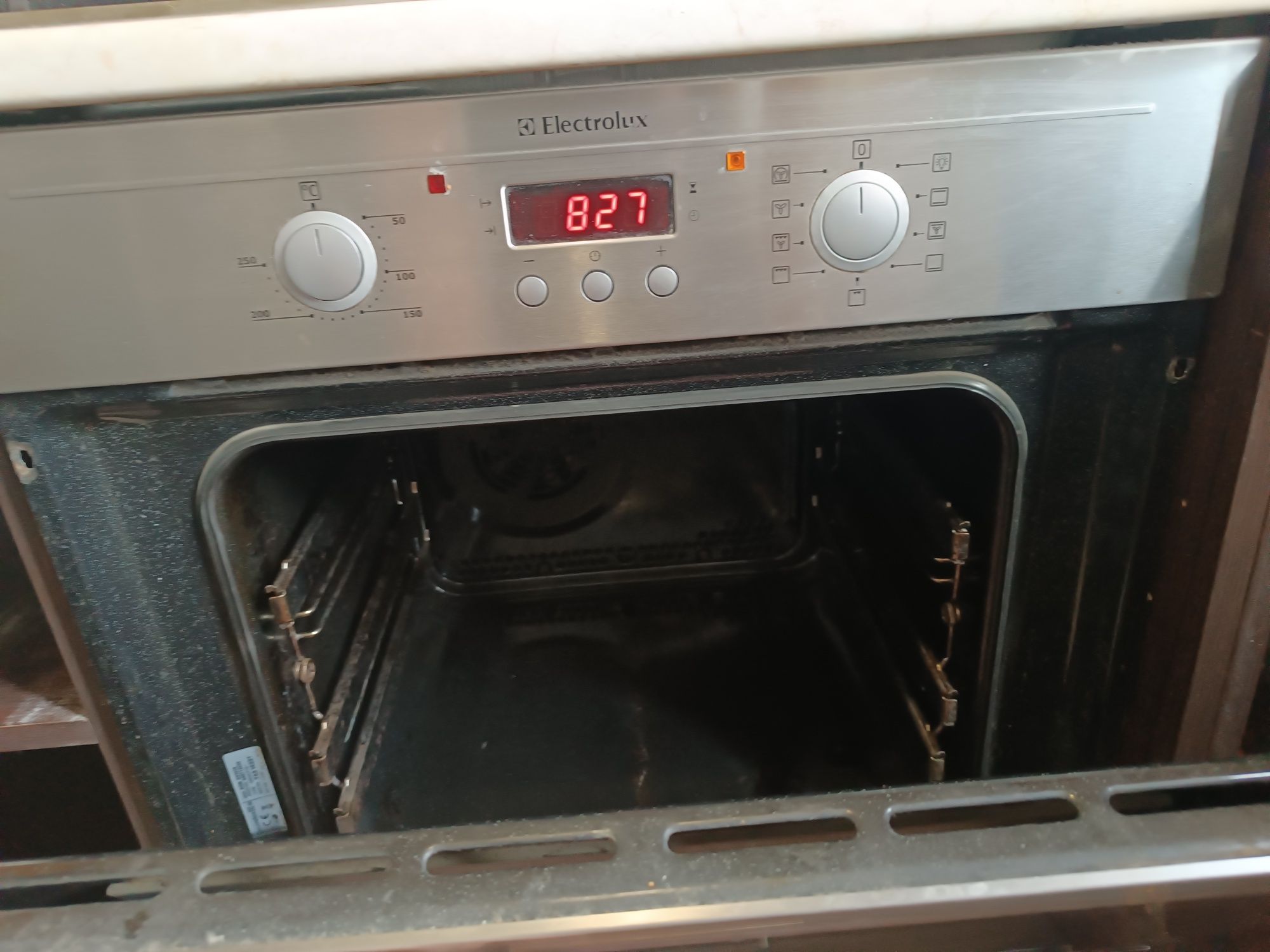 Piekarnik elektryczny Electrolux