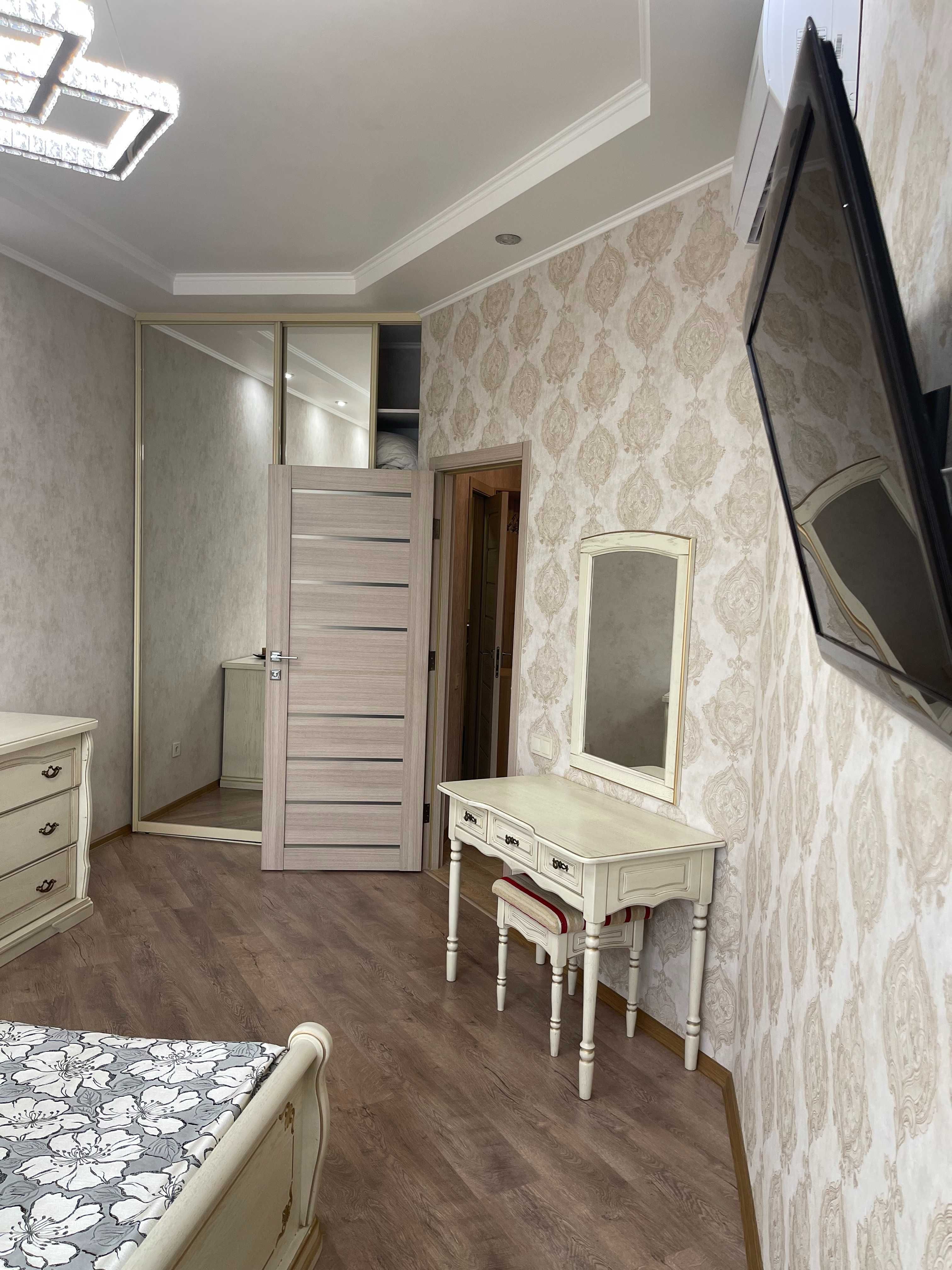 Продам 1 комн кв-ру 46м2 вид на море Жемчужина Французский б-р Аркадия