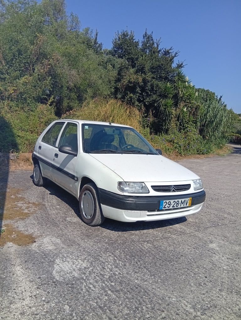 Citroen Saxo 1.0 gasolina 850€