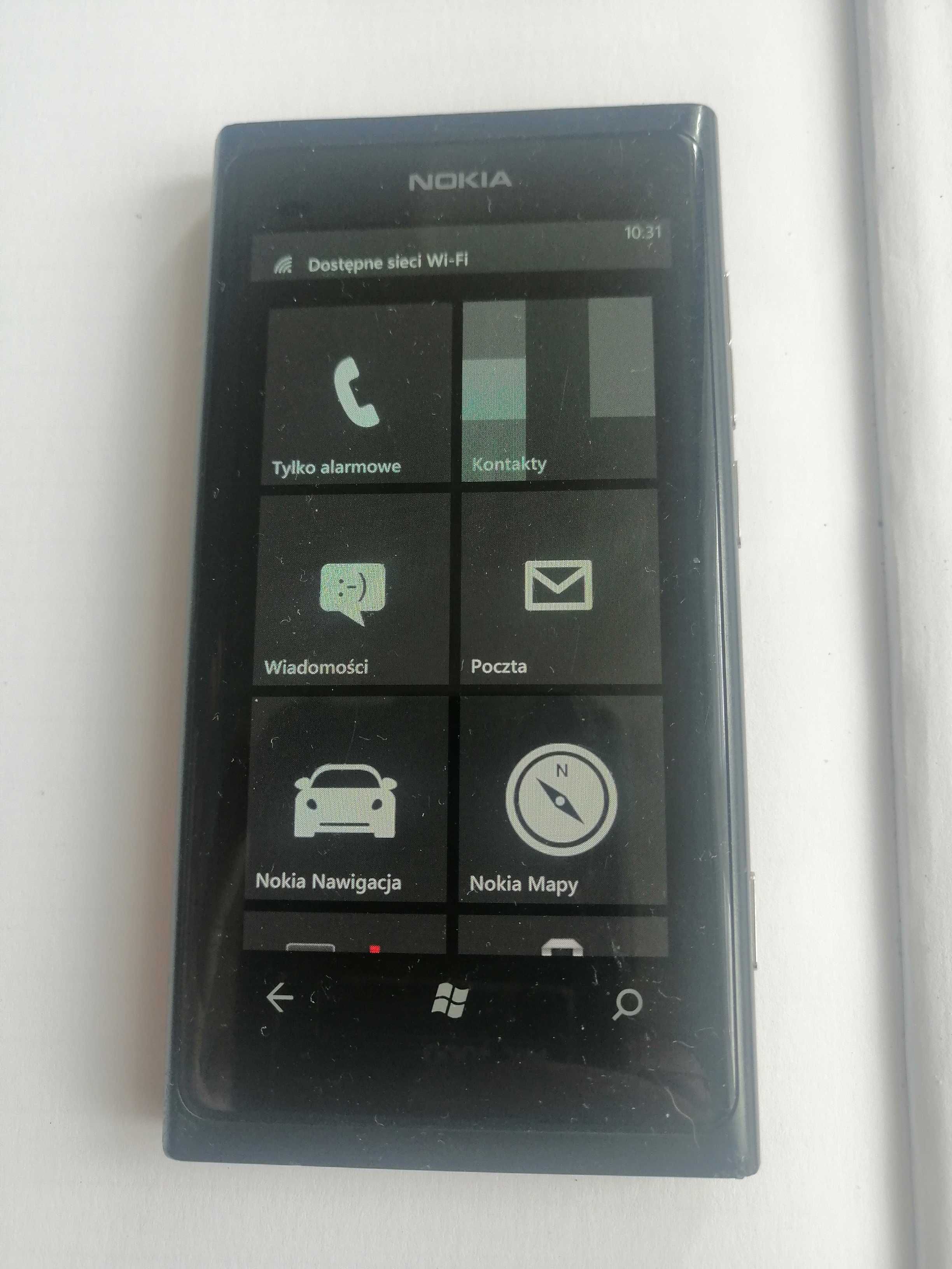 nokia lumia 800 RM-801