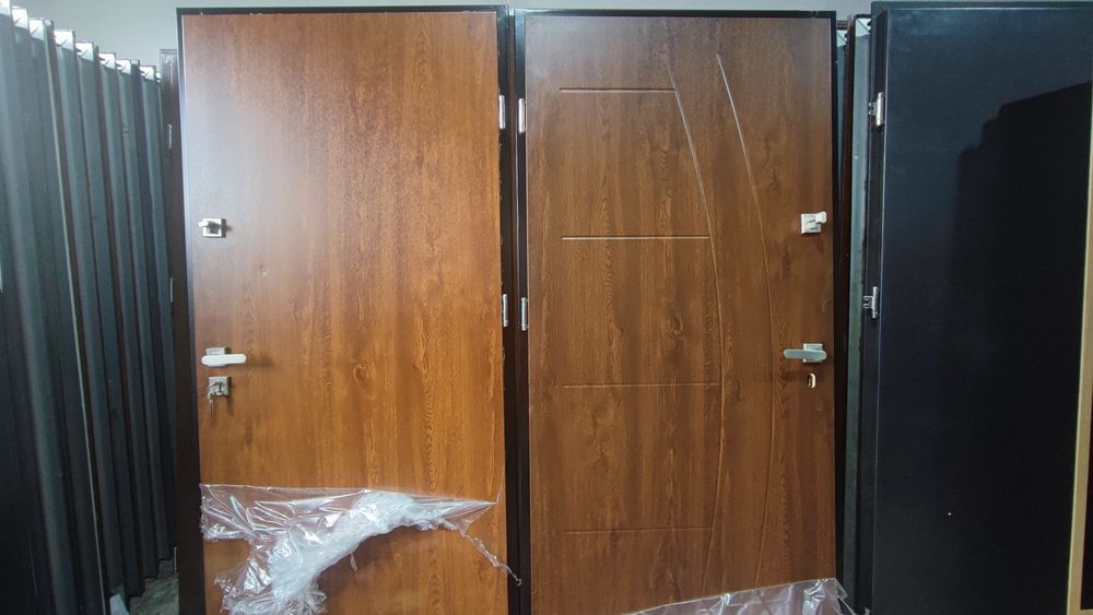 Drzwi zewnętrzne ocieplane. Techniczne budowlane